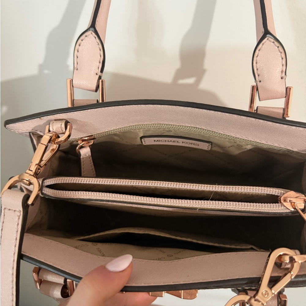 Michael Kors Handbag - Picture 3 of 10